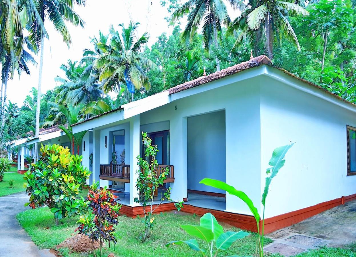 Estuary Sarovar Premiere Poovar Island Zewnętrze zdjęcie